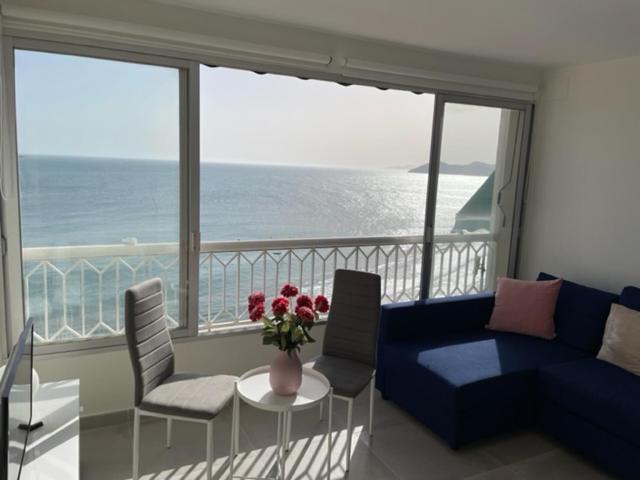 Precioso Apartamento A Estrenar En Primera Linea De Playa Benidorm Esterno foto